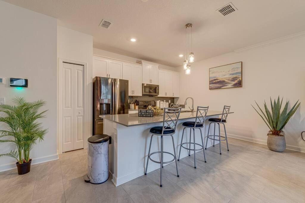 Newly Listed Townhouse Storey Lake, Free Waterpark Kissimmee Exteriör bild