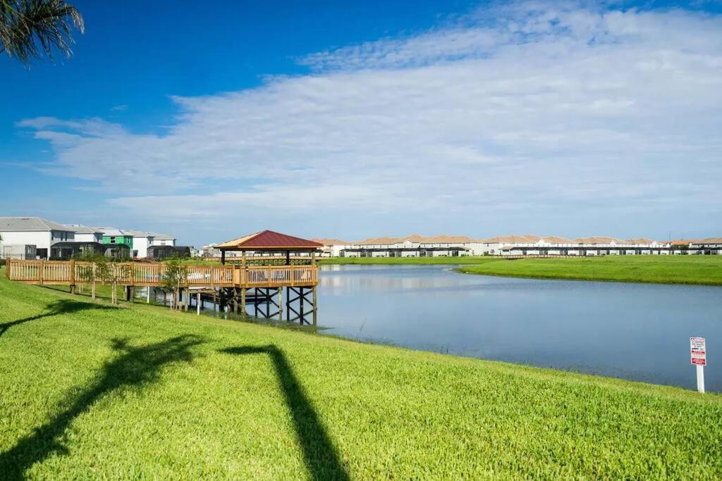 Newly Listed Townhouse Storey Lake, Free Waterpark Kissimmee Exteriör bild