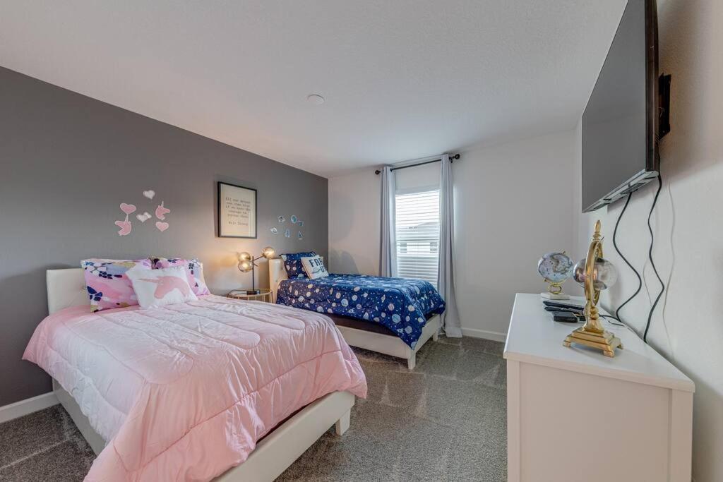 Newly Listed Townhouse Storey Lake, Free Waterpark Kissimmee Exteriör bild